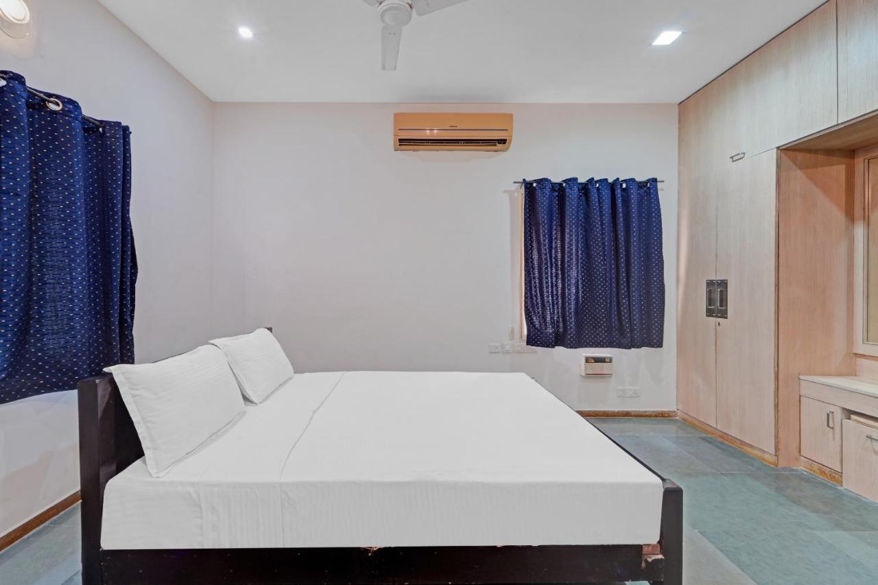 Hotel Flagship Aloha Near Juhu